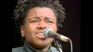 Tracy Chapman - Talkin' About A Revolution